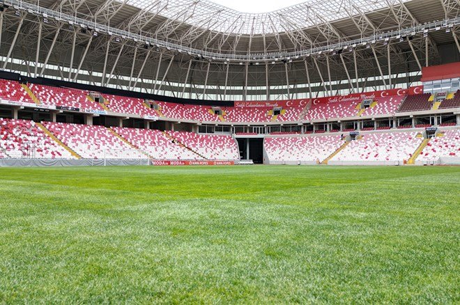 bd13a8296f6a4d838328dd32be733914 Zeminde son durum: Sivasspor-Fenerbahçe maçında kar yağacak mı?  - 4. Foto