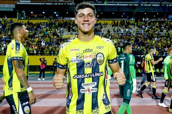 c468cfe4bd364df8ae80a71d467eb07c Fenerbahçe "10 numara" transferde Hull City ile karşı karşıya: "Ciddi bir hedef" - 3. Foto