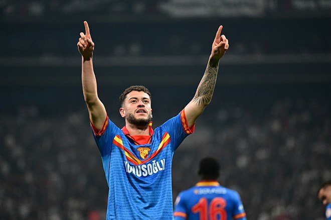c910402058384b27bb0b0e6696cd6b74 Ziraat Türkiye Kupası'nda yarı final eşleşmeleri belli oldu  - 5. Foto