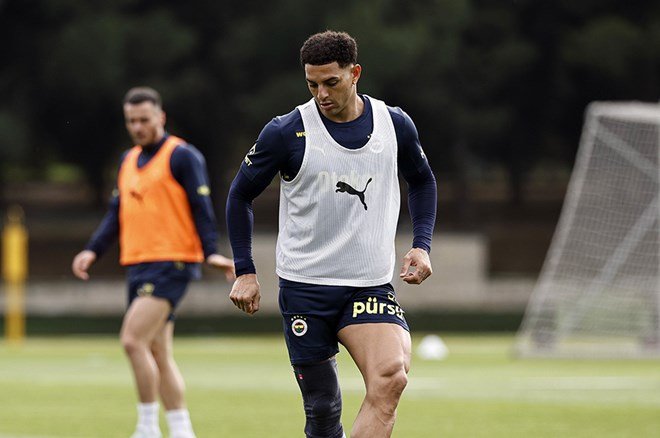 Yusuf Akçiçek için masadaki rakam dudak uçuklattı: Fenerbahçe'den 7 isim için karar  - 4. Foto