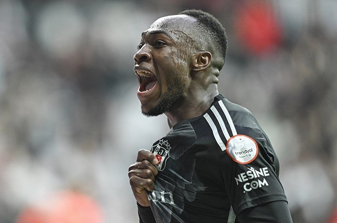 d53023b6af7f4de19d436501bf02c6fa-1 Beşiktaş'ta ayrılacak bir isim daha belli oldu: 3'e gelmişti bakın kaça gidiyor  - 3. Foto