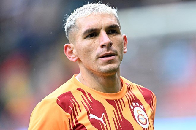 e1550b890fd048b2a88fbf9d9ad09761 Flaş Lucas Torreira gelişmesi: Galatasaray yönetimi apar topar harekete geçti  - 2. Foto