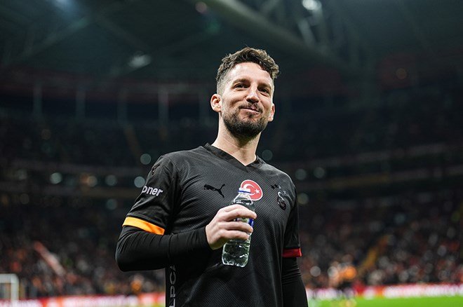 e6d78072ba604068887b07e99d3f0f43 Dries Mertens'ten Galatasaray itirafı ve geleceğiyle ilgili flaş açıklama - 3. Foto