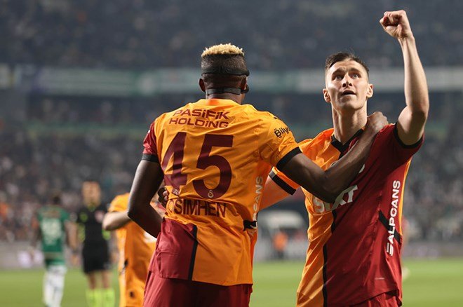 f6283764efd740b1b4cf64fe54ef628b "Her takımın birkaç adım önünde" | Spor yazarları Galatasaray için ne dedi?  - 6. Foto