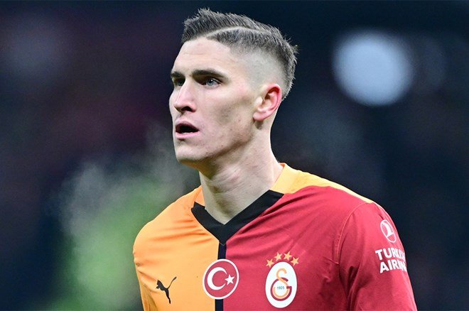 Galatasaray'da yol ayrımı: Okan Buruk satışına onay verdi  - 3. Foto