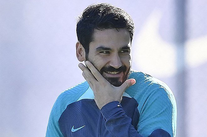 fedfbf9f702e450083ae3a7d7bb0adaf İlkay Gündoğan'dan Galatasaray'a kötü haber: 1 yıllık imzayı attı - 3. Foto