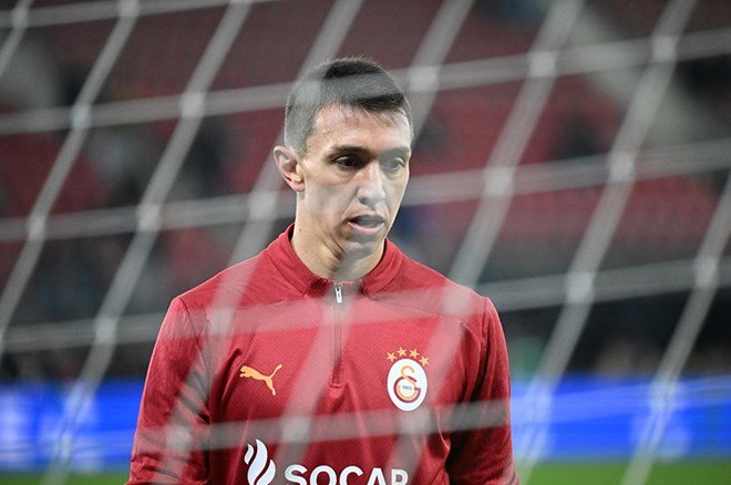 03745ddcf9254957a5cf516a99e7bab8 Başkan, Galatasaray'daki ayrılığı açıkladı: "Geri dönme kararı aldı"  - 4. Foto