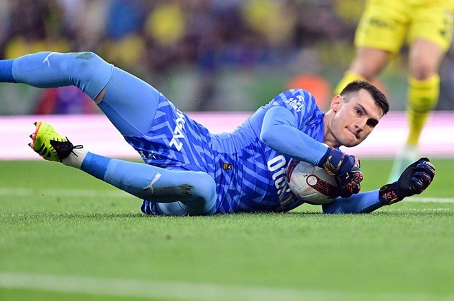 040fb0efbd33492abf5836f87b73fba8 Livakovic'in yerine Brezilyalı kaleci: Fenerbahçe'nin masaya koyduğu rakam belli oldu - 4. Foto