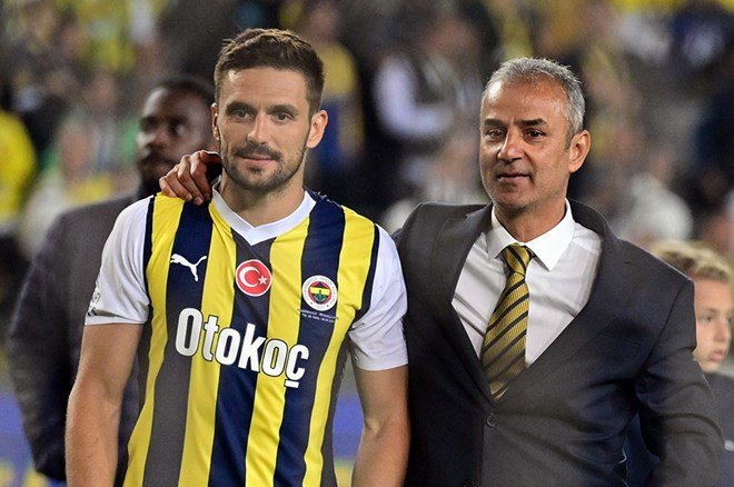 07ab2b3b7ae54cf6bea0b507560e1a07 İsmail Kartal'dan flaş sözler: "Fenerbahçe'ye gitmem doğru olmaz" - 3. Foto