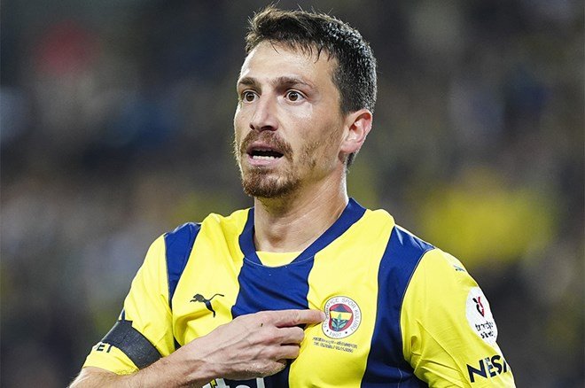 09f7e352dbac43f9bbe153058d72d156-4 Milyonda bir görülen enfeksiyon geçiren Mert Hakan Yandaş'tan ilk açıklama - 2. Foto