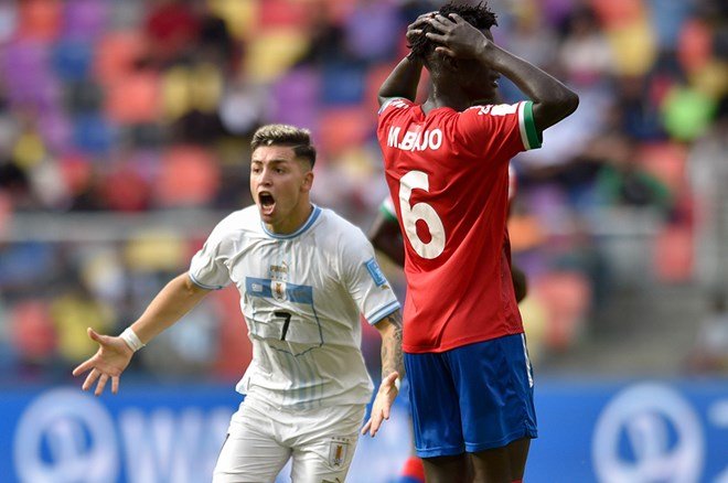 10b83a65f77b4cd087af3335a7b2e3c8-1 "Beşiktaş'ın teklifi sabah saatlerinde geldi" dedi ve Bajo transferindeki şok gelişmeyi anlattı - 3. Foto