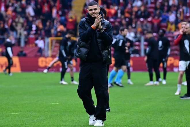13a58c9427c846be82cd14eb900ddc92 Icardi'nin nişanlısı China Suarez'in Galatasaray şaşkınlığı: "Tam bir çılgınlık!" - 2. Foto