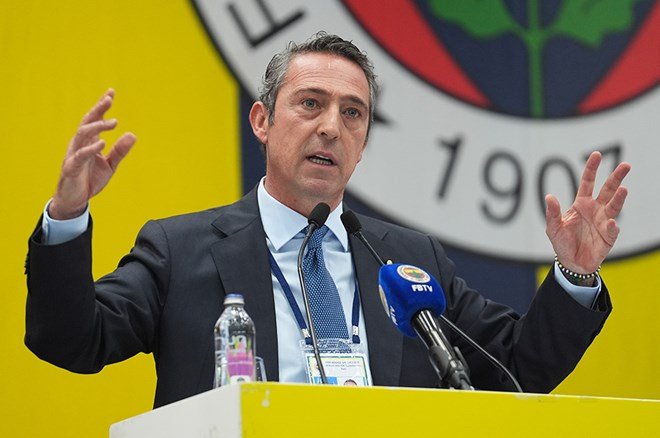 1a15872b82844f059aac8a0cca0a8cbe Fenerbahçe'nin transferdeki ilk hedefi belli oldu: Derbiden sonra düğmeye basılacak - 4. Foto