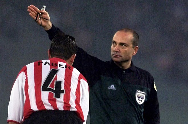 1df0272c1e9e49e186486e9ebd020fee Galatasaray'da tesadüfün böylesi: 25 yıl sonra finalde yine Antonio Lopez Nieto - 4. Foto