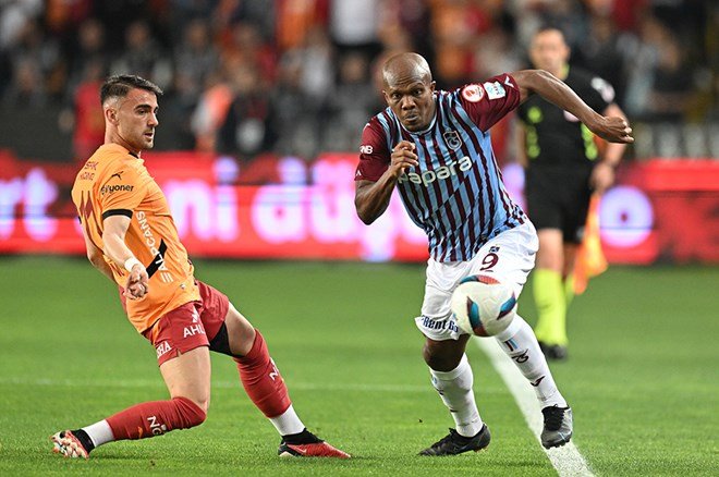 Günay Güvenç: "İçimde fırtınalar kopuyor..."  - 2. Foto