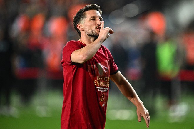 Dries Mertens'ten emeklilik sorusuna yanıt  - 6. Foto