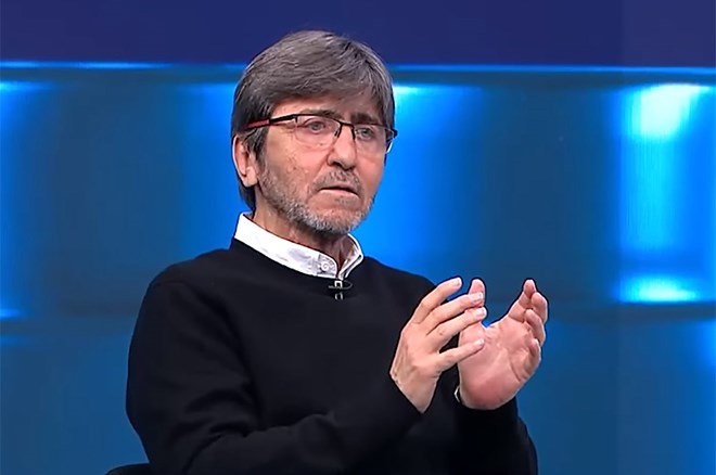 244d1815ba414ea587ad1ae7ce68566b-1 Rıdvan Dilmen'den Galatasaray maçı sonrası derbiye gönderme: "Nefret ederim ama öyleydi" - 6. Foto