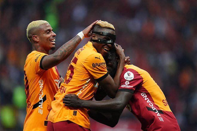 Galatasaraylıların nabzını yükselten Osimhen haberi: Transfer için tarih verdi  - 2. Foto