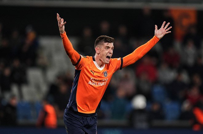 Başakşehir-Fenerbahçe maçı sonrası hoca bizzat açıkladı: Süper Lig'i sallayan isim takımdan ayrılıyor  - 3. Foto