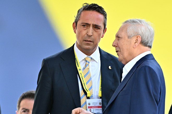 3c88344f0c5d458db3b8be542141b7ed-1 Aziz Yıldırım iddiası gündeme bomba gibi düştü: Ali Koç'a yapacağı çağrı ortaya çıktı - 3. Foto