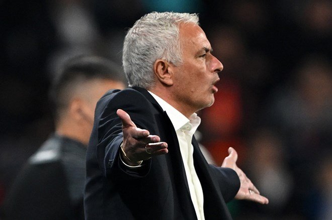 3e7f7942ebaa46f5b38d2990715a5531-1 "Burası Fenerbahçe hocam" | Spor yazarları, Fenerbahçe için ne dedi? - 3. Foto