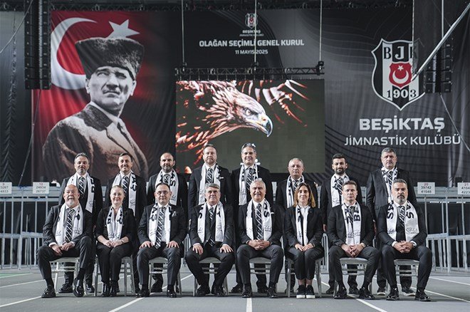 6e18e7aecffc4c0eadd7db8a63d550f3 Serdal Adalı ve yönetimi mazbatalarını aldı: "Önümüzdeki dönem, Beşiktaş için yükseliş dönemi olacaktır" - 2. Foto