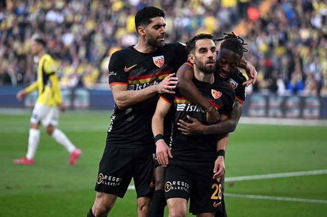 Dünyanın en iyi takımları açıklandı: 166 ve 133 sıra yükselen Türk takımları hangileri?  - 23. Foto