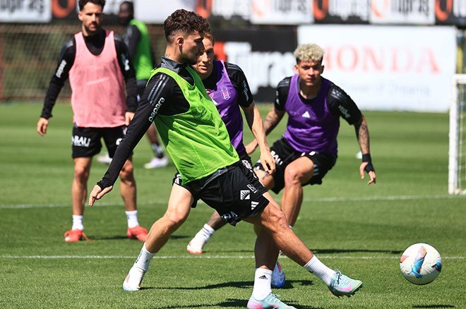 Beşiktaş'ın Alanyaspor maçı kamp kadrosu açıklandı: 3 isim geri döndü  - 2. Foto