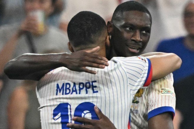 Fenerbahçe'den görülmemiş bonservis: İlk bomba Kolo Muani  - 2. Foto