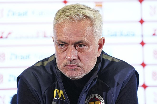 93f4a5dfba284d2e8751254a3b160268 Mourinho'ya "bir gün gideceğim" dediği Suudi Arabistan'dan akılalmaz teklif: Dünyada eşi benzeri yok - 3. Foto