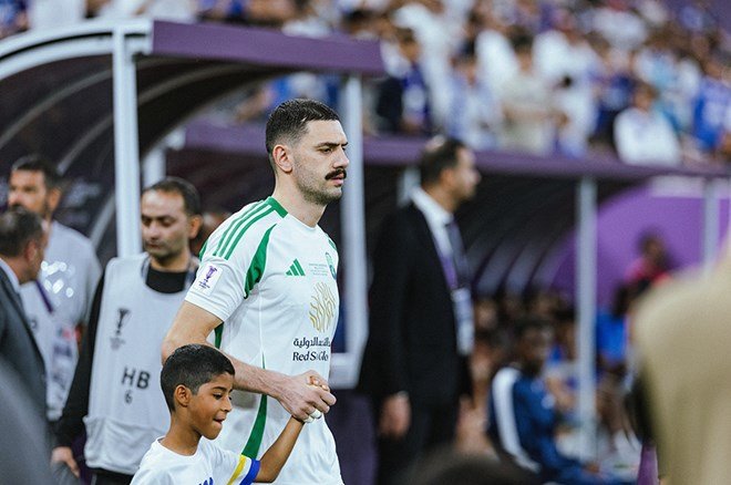 Merih Demiral'dan Fenerbahçe açıklaması: "Heyecandan bayılacak gibiydim"  - 3. Foto