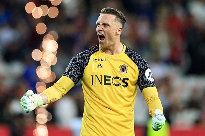 98d06321426b4167a677d54cddb00a7e-2 Galatasaray'ın gündemindeki kaleci için transfer sözleri: "Ayrılması mantıklı olabilir" - 3. Foto