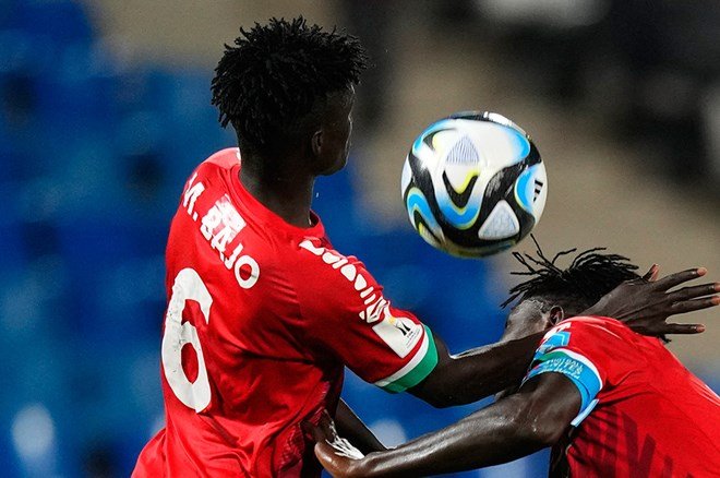 9b9f26a8e9c84eb3b60a5fddfca7a0e4 "Beşiktaş'ın teklifi sabah saatlerinde geldi" dedi ve Bajo transferindeki şok gelişmeyi anlattı - 6. Foto