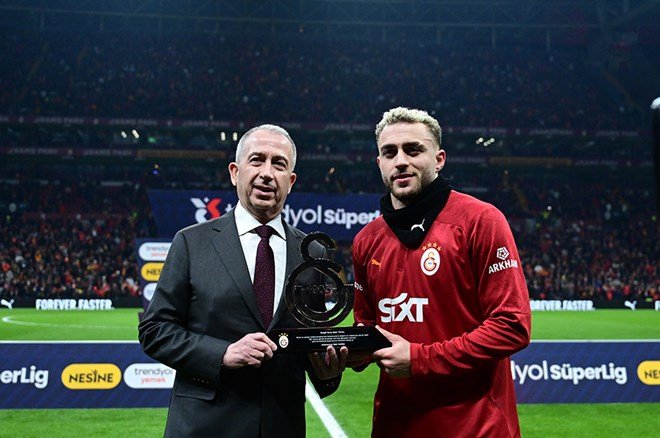 9dbea4bda56b405982bb8187bcb3c120 Metin Öztürk'ten Fenerbahçe maçı tepkisi: "8 kişi kalmalıydılar" - 2. Foto