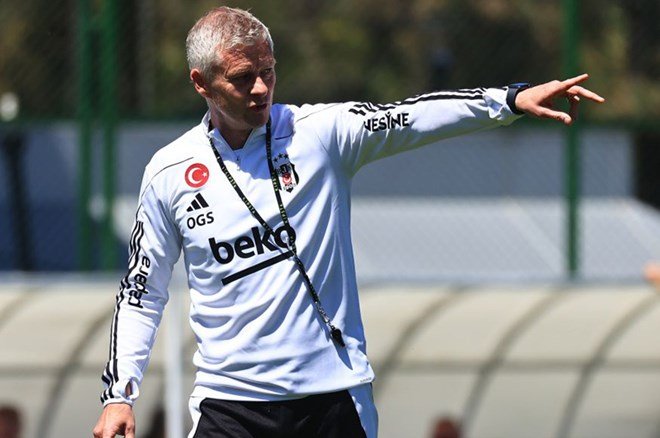 a5c0d74b21b2473896a9e49658577436-1 Solskjaer'den derbi öncesi son antrenmanda şaşırtan tercih  - 5. Foto