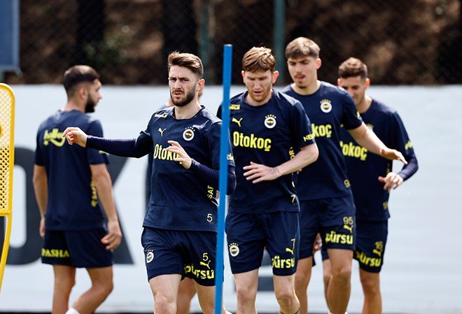 Süper Lig | Fenerbahçe - Eyüpspor maçı ne zaman, saat kaçta, hangi kanalda? (Muhtemel 11)  - 6. Foto