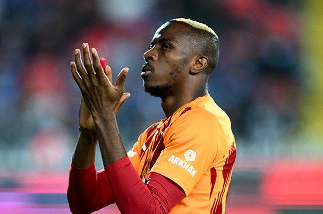 c137d0a4875f4554ae15a3f30fc4f521-1 Ve Osimhen'den ayrılık açıklaması: "Ben burada..." - 2. Foto