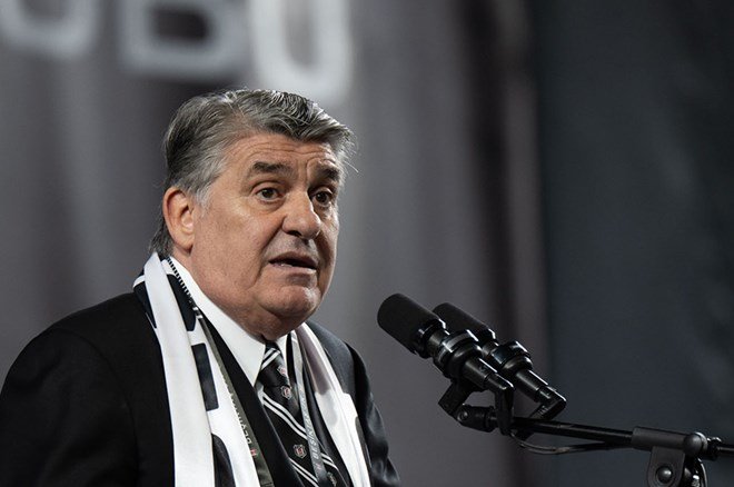 c254e2dddd9e4884a3d1e0091e563b5b-1 Serdal Adalı'dan Beşiktaş taraftarına şampiyonluk sözü - 8. Foto