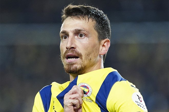 c7a670e2b7fc48b8a3e1b820fef38433-1 Fenerbahçe'de Mert Hakan Yandaş gelişmesi: Milyonda bir görülen enfeksiyon geçirmişti - 5. Foto