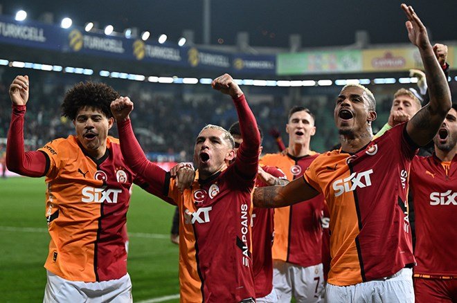 Gabriel Sara gözünü yeni kupalara dikti: "Daha nicelerinin ilki olacak"  - 4. Foto