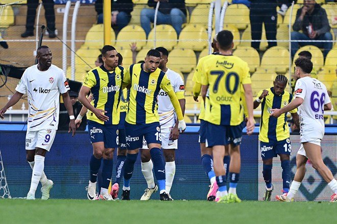 d18ea28f28b44ca39a2bf8d8362d1226-1 ŞAMPİYONLAR LİGİ: Fenerbahçe'nin muhtemel rakipleri belli oldu  - 2. Foto