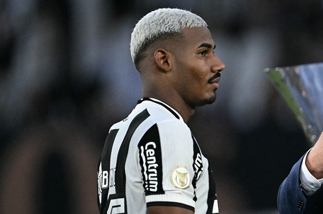 d276e58d29054563b488e413f8ab10a5-1 Fenerbahçe'nin teklifi ortaya çıktı: Brighton, Brezilyalı sol bekin peşinde - 6. Foto