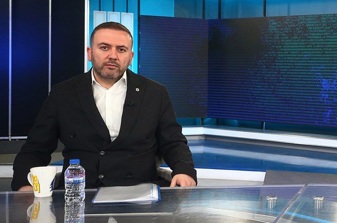 d8869fd8f5c14b04a8f16f95c6d58255 Fenerbahçe'den 3 Temmuz süreciyle ilgili yeni hamle: "Somut deliller sonrası suç duyurusunda bulunduk" - 3. Foto