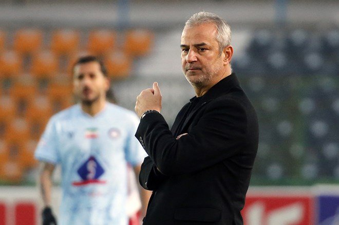 df65db9cafbd4d76ba98f9acde95b595 İsmail Kartal, yeni sağ bekini Fenerbahçe'den buldu: Pazarlıklar başladı - 2. Foto