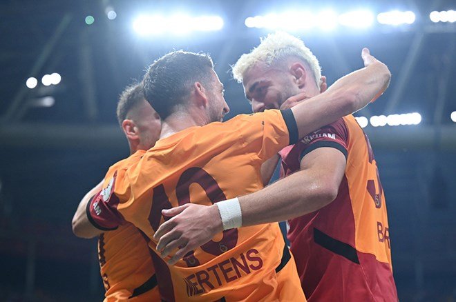 e457ddb818b54ffab5efb08ca929ff53 Rekorlarla dolu şampiyonluk: İşte Galatasaray'ın 2024-2025 sezonunda kırdığı rekorlar - 10. Foto