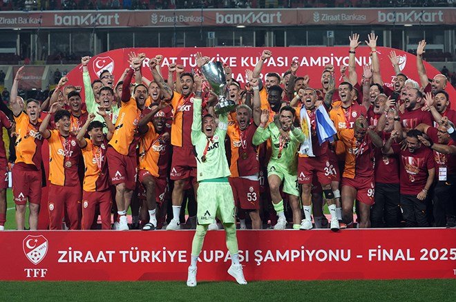 Galatasaray'ın kutlama planları belli oldu: 500 bin taraftar büyük şölene akın edecek  - 5. Foto