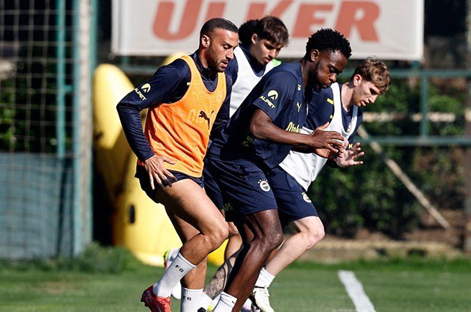 f457c2fb051f42e48c47e0a3631dcac0-1 Süper Lig | Fenerbahçe - Eyüpspor maçı ne zaman, saat kaçta, hangi kanalda?  - 2. Foto