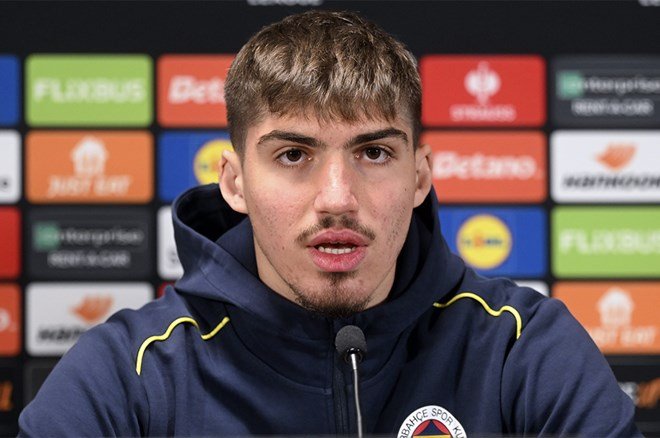 Ve Fenerbahçe, Yusuf Akçiçek teklifine cevap verdi: Bonservis bedeliyle tarihe geçecek  - 4. Foto