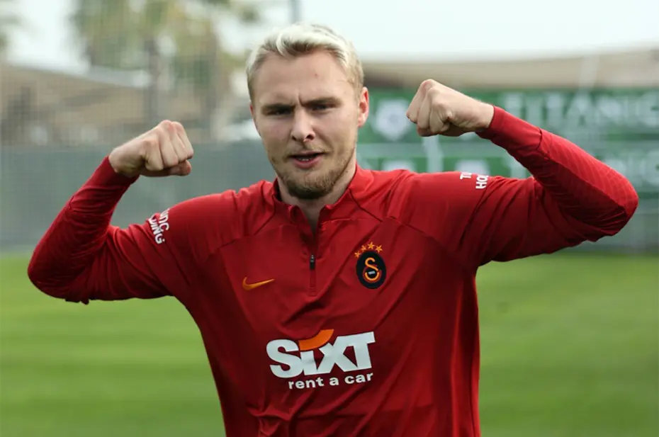 Okan Buruk yeni sezonda onu asla istemiyor: Galatasaray'ın 10 milyon euroluk yıldızına sürpriz talipler - 4 Okan Buruk yeni sezonda onu asla istemiyor: Galatasaray'ın 10 milyon euroluk yıldızına sürpriz talipler - 4