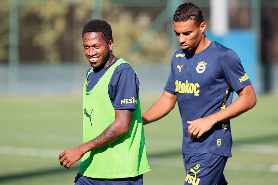 Fenerbahçe'nin yıldızı aldığı flaş kararı yönetime bildirdi: 38 maçta forma giymişti - 2 Fenerbahçe'nin yıldızı aldığı flaş kararı yönetime bildirdi: 38 maçta forma giymişti - 2